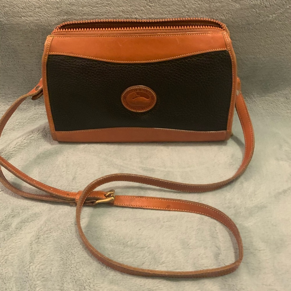 Dooney & Burke vintage top zip